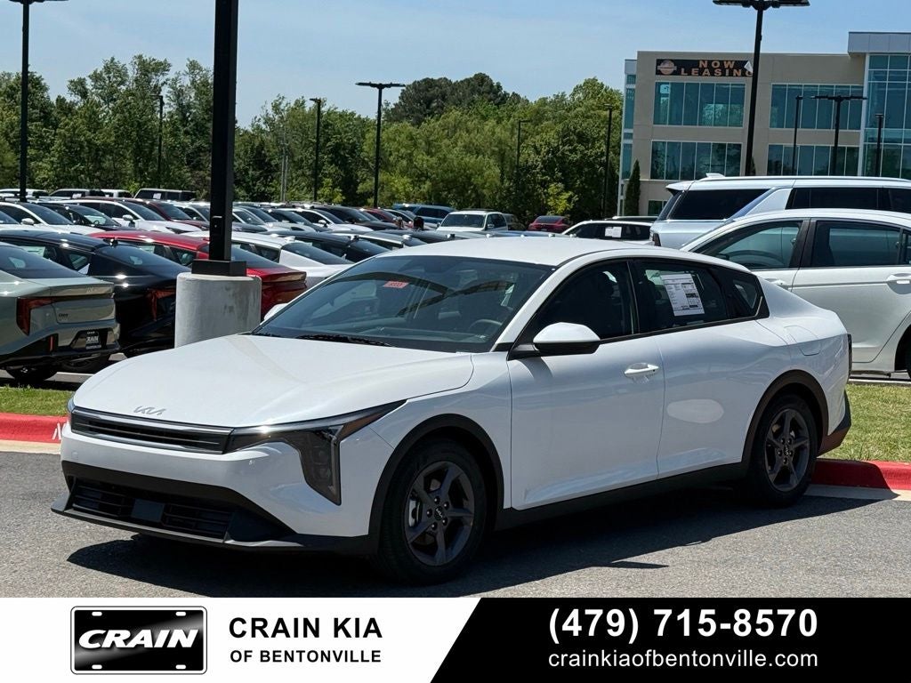 2026 Kia K4 LXS