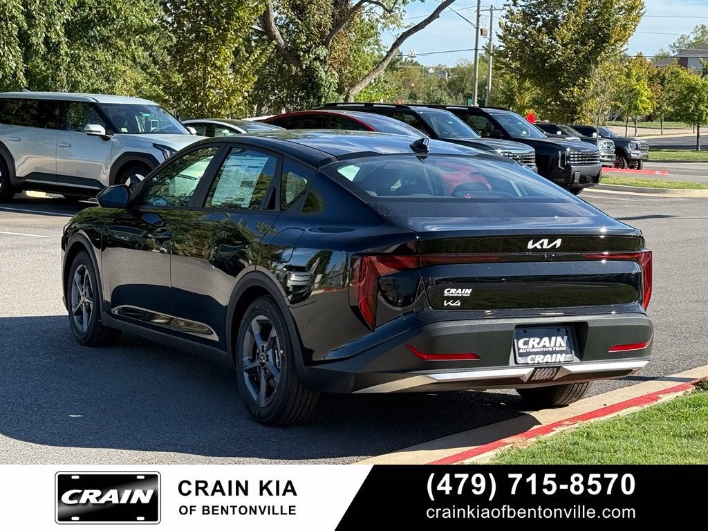 2026 Kia K4 LXS