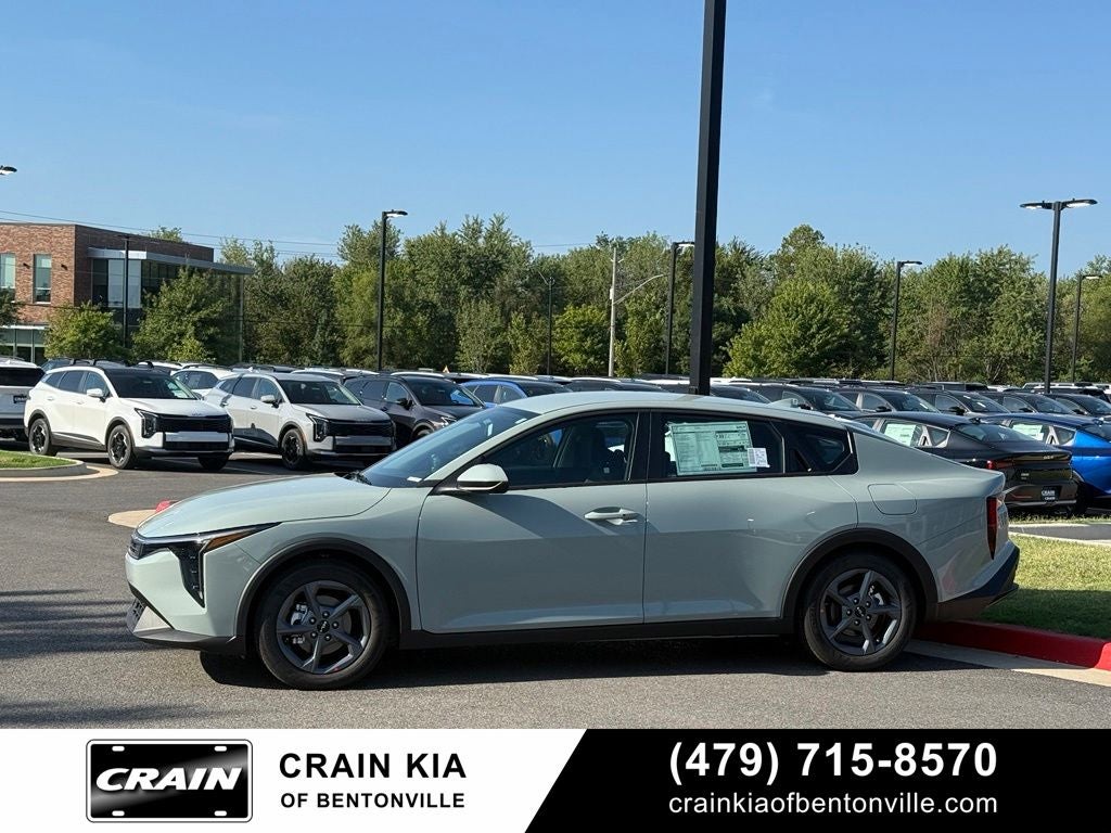 2026 Kia K4 LXS