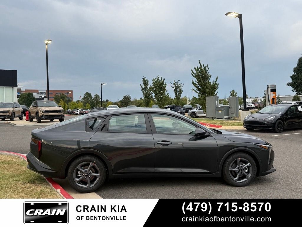 2026 Kia K4 LXS