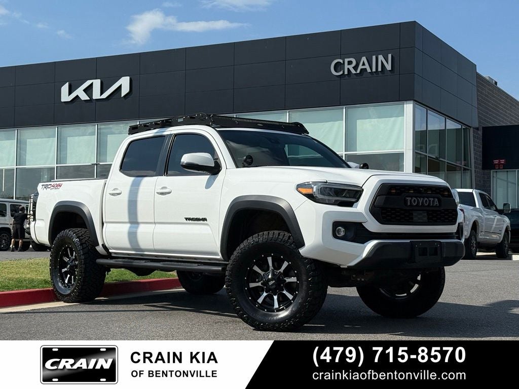 2022 Toyota Tacoma TRD Off-Road Premium V6 - 4WD / SUNROOF / CLEAN CARFAX / LIFTED