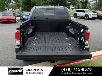 2017 Toyota Tacoma Limited - 4WD / SUNROOF / LIFTED!