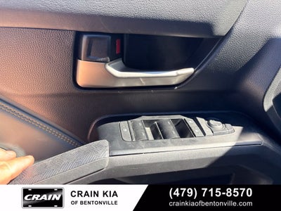 2025 Toyota Tacoma Hybrid Trailhunter - 4WD / CLEAN CARFAX / ONE OWNER
