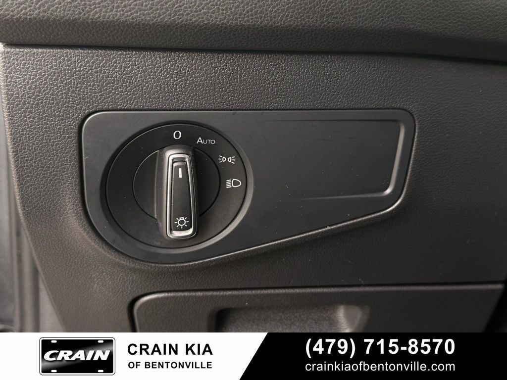 2022 Volkswagen Tiguan 2.0T SE R-Line Black - AWD / PANORAMIC SUNROOF / CLEAN CARFAX