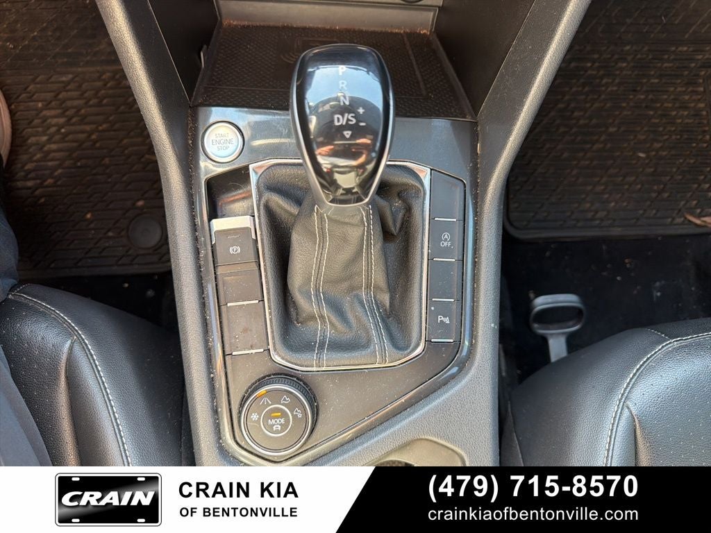 2022 Volkswagen Tiguan 2.0T SE R-Line Black - AWD / PANORAMIC SUNROOF / CLEAN CARFAX