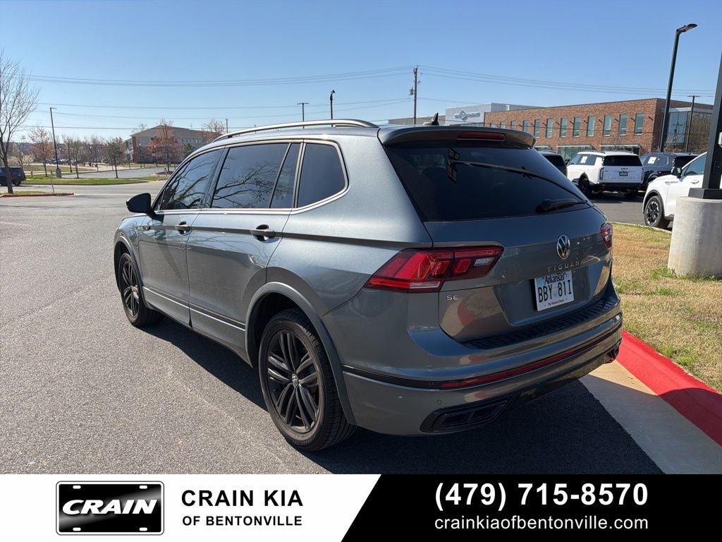2022 Volkswagen Tiguan 2.0T SE R-Line Black - AWD / PANORAMIC SUNROOF / CLEAN CARFAX