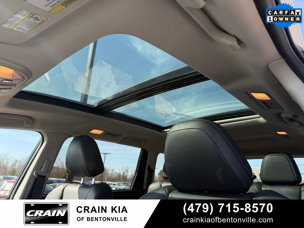 2021 Subaru Ascent Limited - AWD / PANORAMIC SUNROOF / ONE OWNER