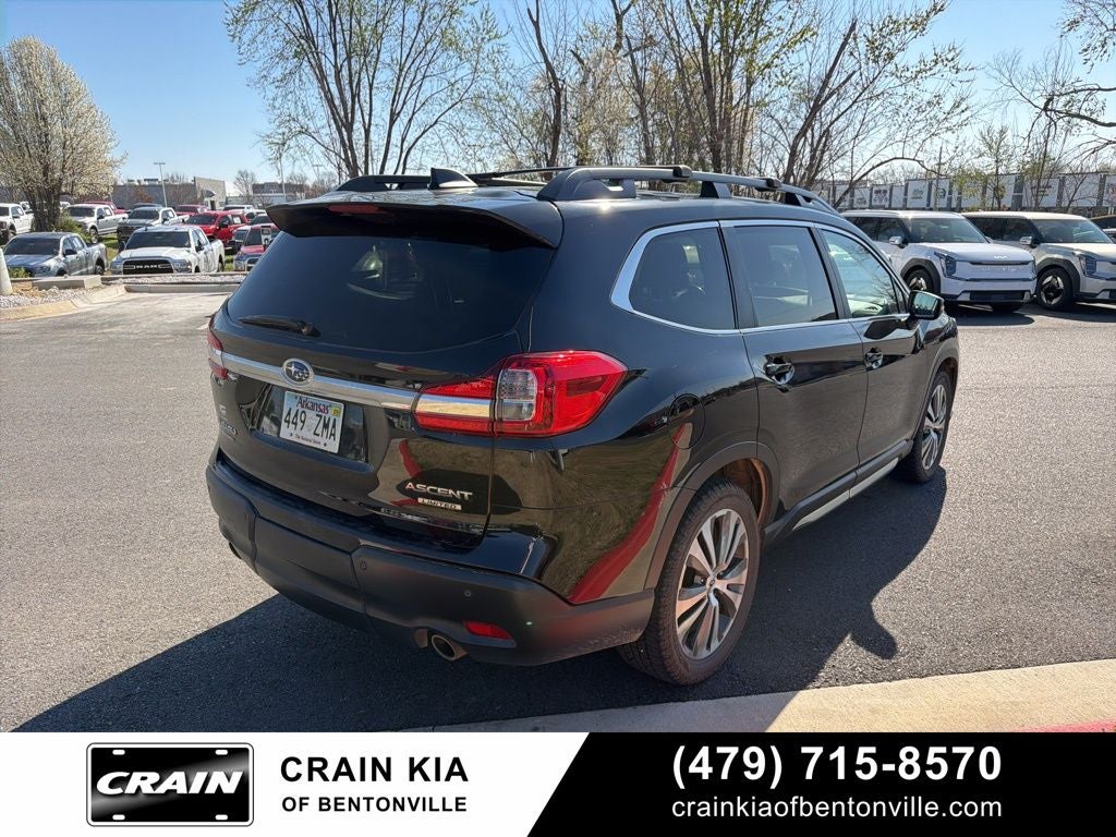 2022 Subaru Ascent Limited - AWD / PANORAMIC SUNROOF / CARFAX ONE OWNER