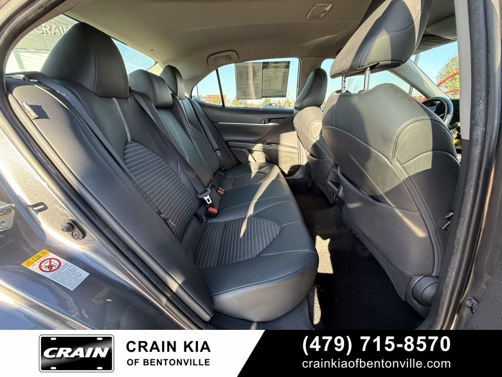 2018 Toyota Camry SE - LEATHER