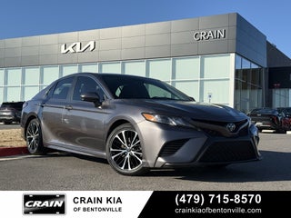 2018 Toyota Camry SE - LEATHER