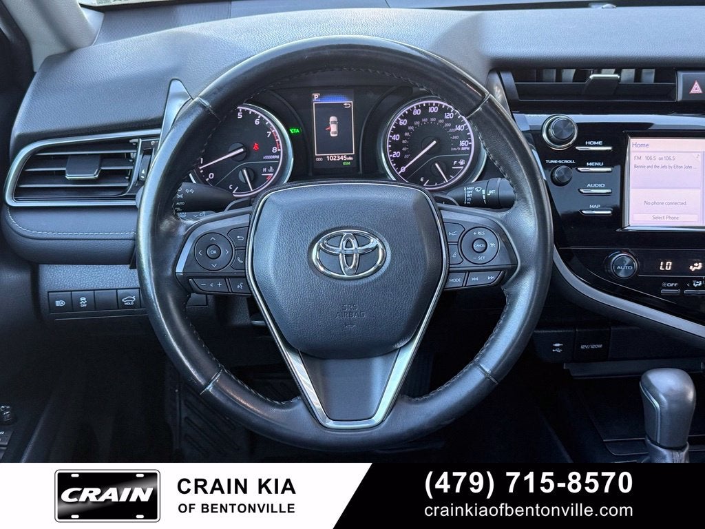 2019 Toyota Camry SE - SUNROOF / CLEAN CARFAX