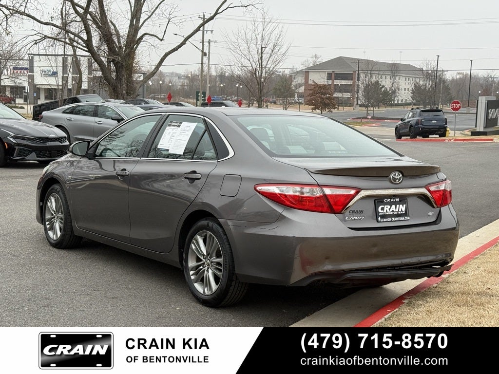 2016 Toyota Camry SE - CLEAN CARFAX HISTORY