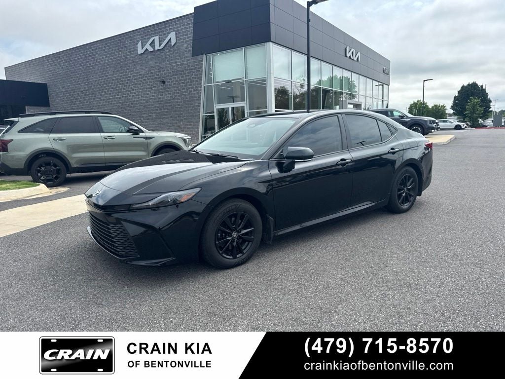 2025 Toyota Camry LE - CLEAN CARFAX / ONE OWNER