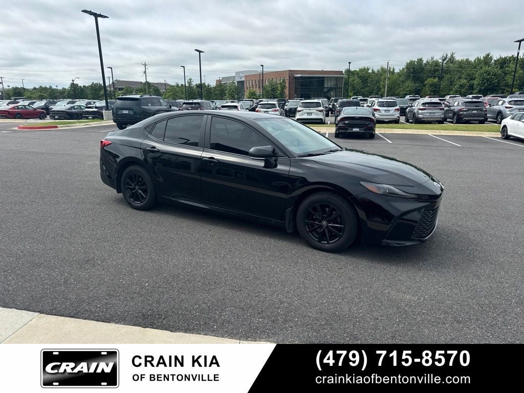 2025 Toyota Camry LE - CLEAN CARFAX / ONE OWNER