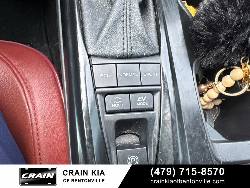 2025 Toyota Camry LE - CLEAN CARFAX / ONE OWNER