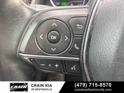 2020 Toyota Camry Hybrid XLE - HYBRID!