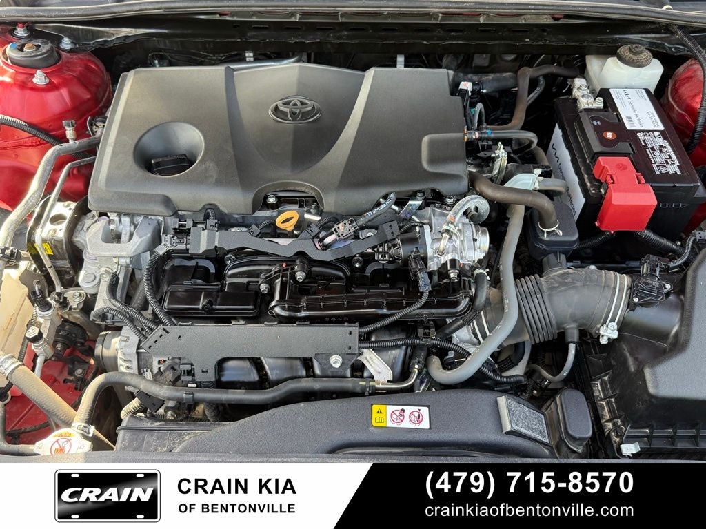 2022 Toyota Camry SE - CLEAN CARFAX / ONE OWNER