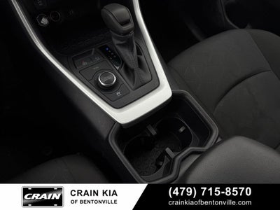 2025 Toyota RAV4 Hybrid XLE - AWD / CLEAN CARFAX / ONE OWNER