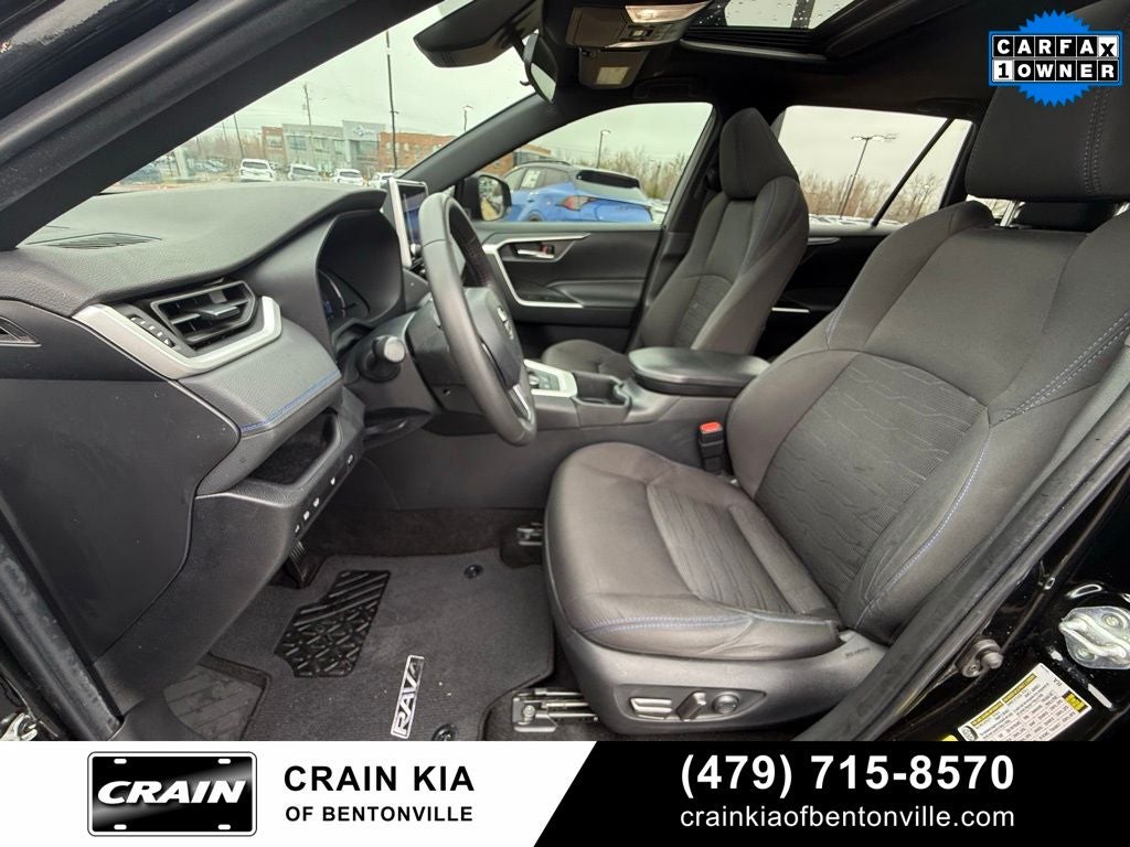 2024 Toyota RAV4 Hybrid SE - AWD / SUNROOF / CLEAN CARFAX / ONE OWNER