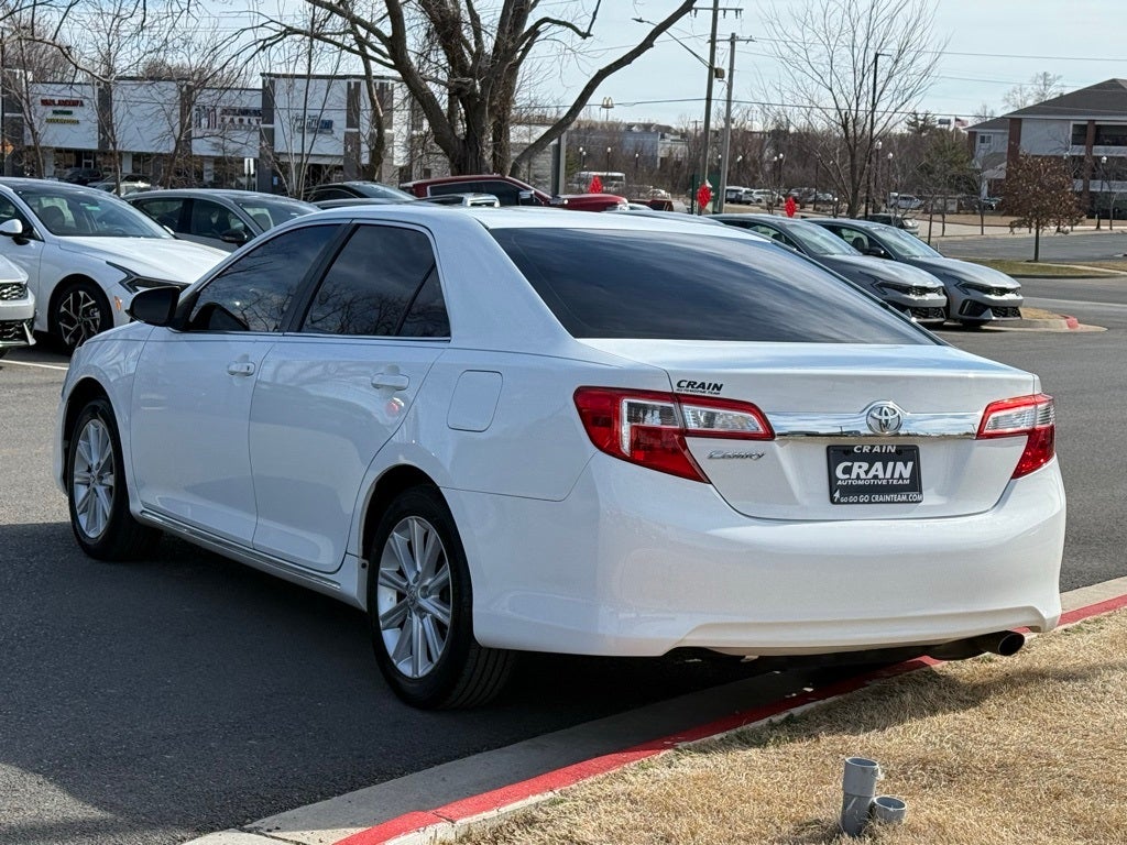 2014 Toyota Camry XLE - SUNROOF