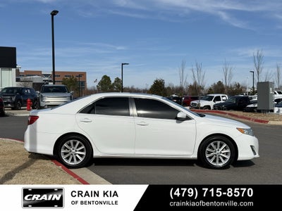 2014 Toyota Camry XLE - SUNROOF