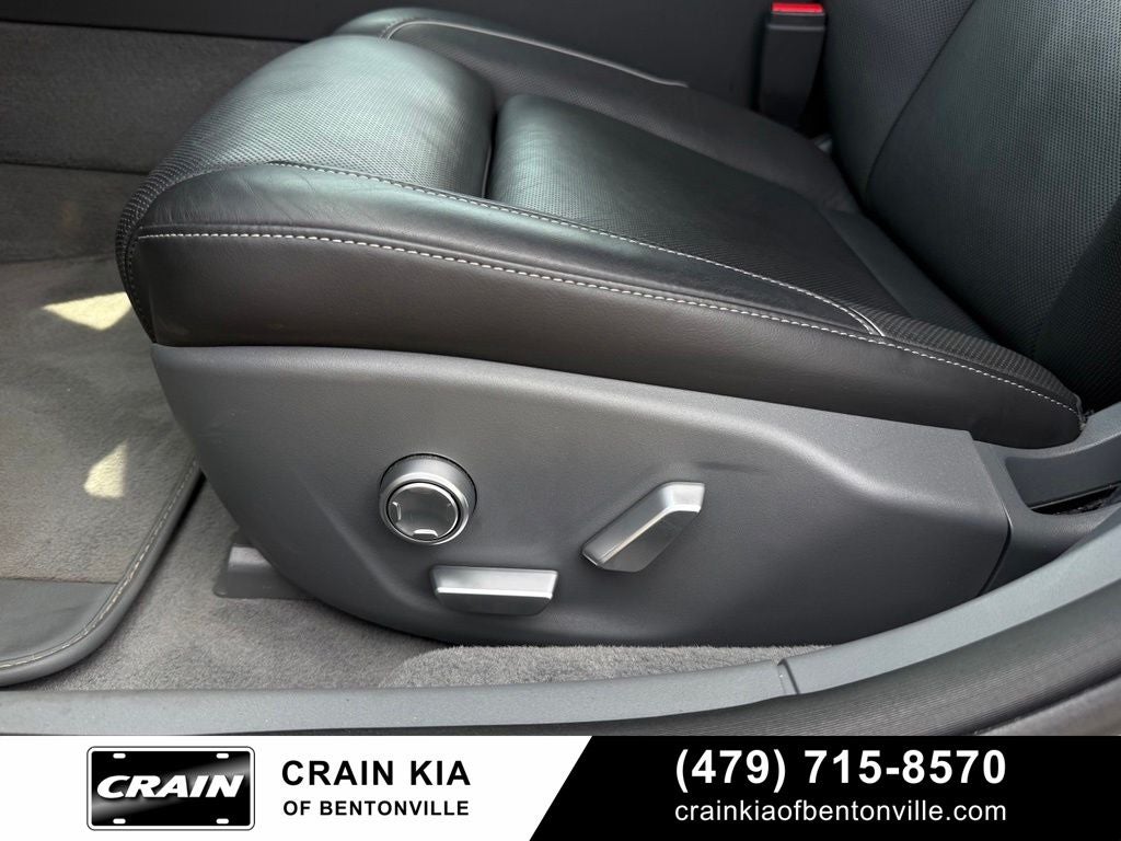 2024 Lucid Air Touring - AWD / CLEAN CARFAX / ONE OWNER