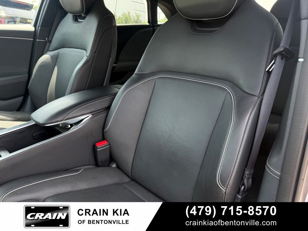 2024 Lucid Air Touring - AWD / CLEAN CARFAX / ONE OWNER