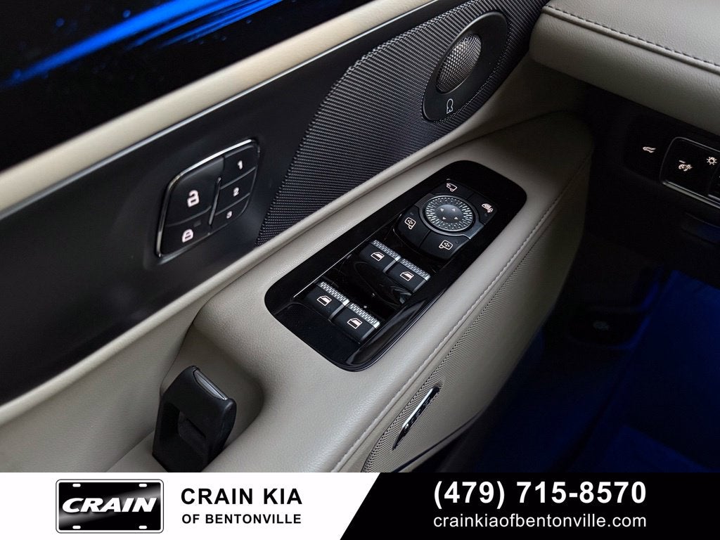 2025 Lincoln Nautilus Reserve - AWD / PANORAMIC SUNROOF / CLEAN CARFAX