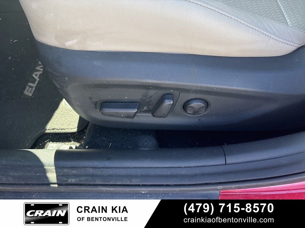 2020 Hyundai Elantra Limited - SUNROOF / CLEAN CARFAX