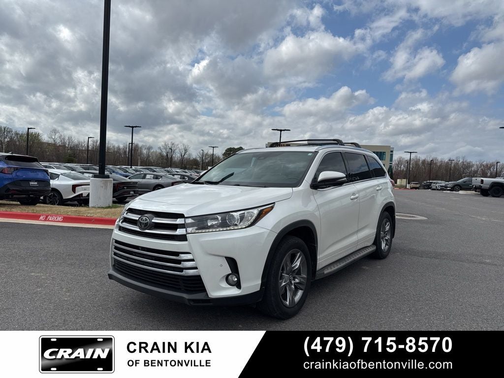 2018 Toyota Highlander Limited Platinum - AWD / PANO ROOF / CAPTAIN'S CHAIRS