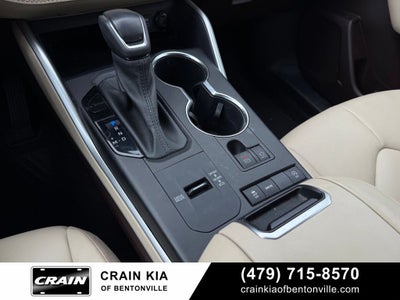 2022 Toyota Highlander XLE - SUNROOF / CLEAN CARFAX / ONE OWNER