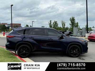 2023 Toyota Highlander XLE - AWD / SUNROOF