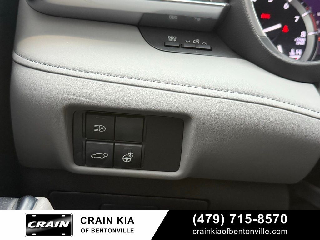 2020 Toyota Highlander Limited - CLEAN CARFAX / SUNROOF