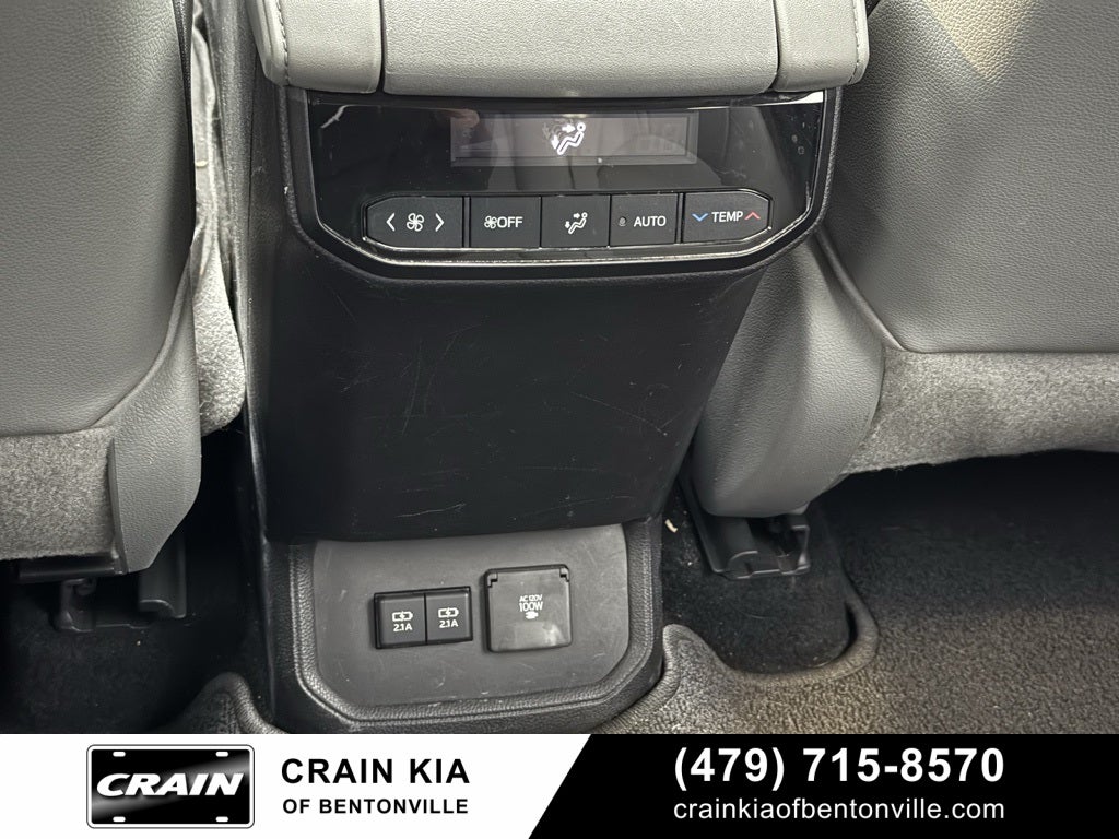 2020 Toyota Highlander Limited - CLEAN CARFAX / SUNROOF