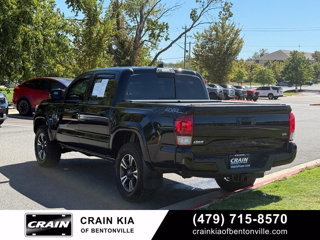 2017 Toyota Tacoma TRD Sport V6 - 4WD