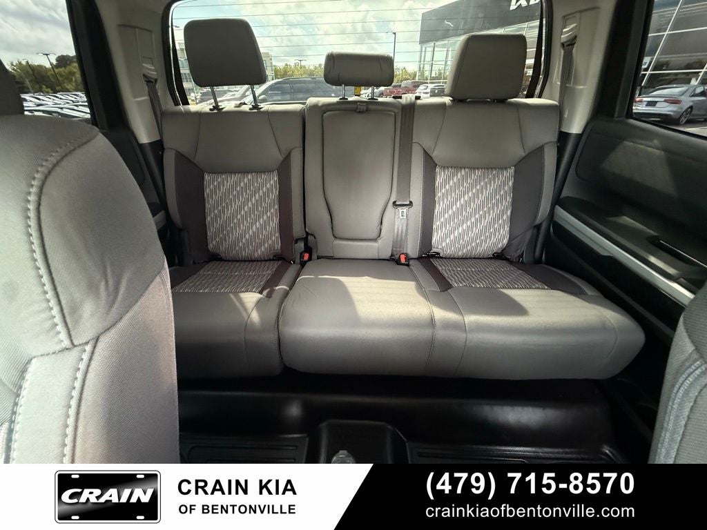 2019 Toyota Tundra SR5 - 4WD / CLEAN CARFAX / LIFTED!