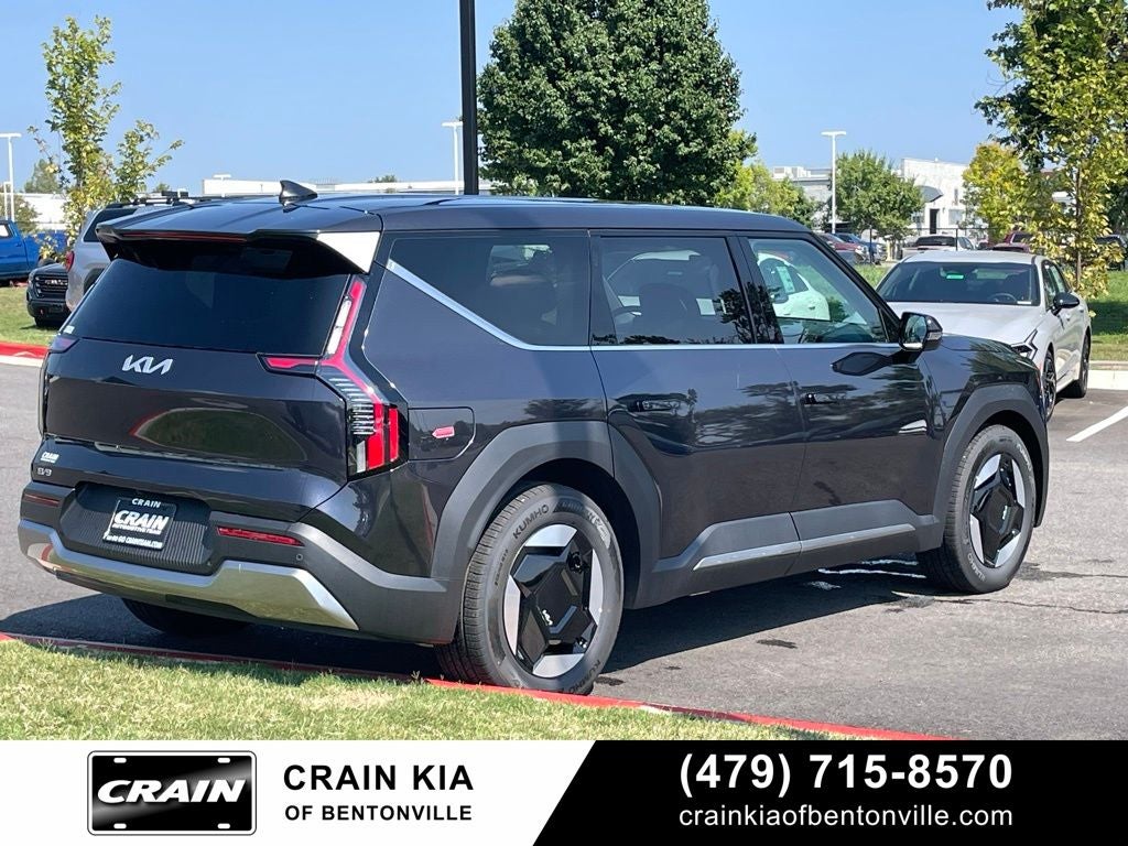 2026 Kia EV9 Light Long Range