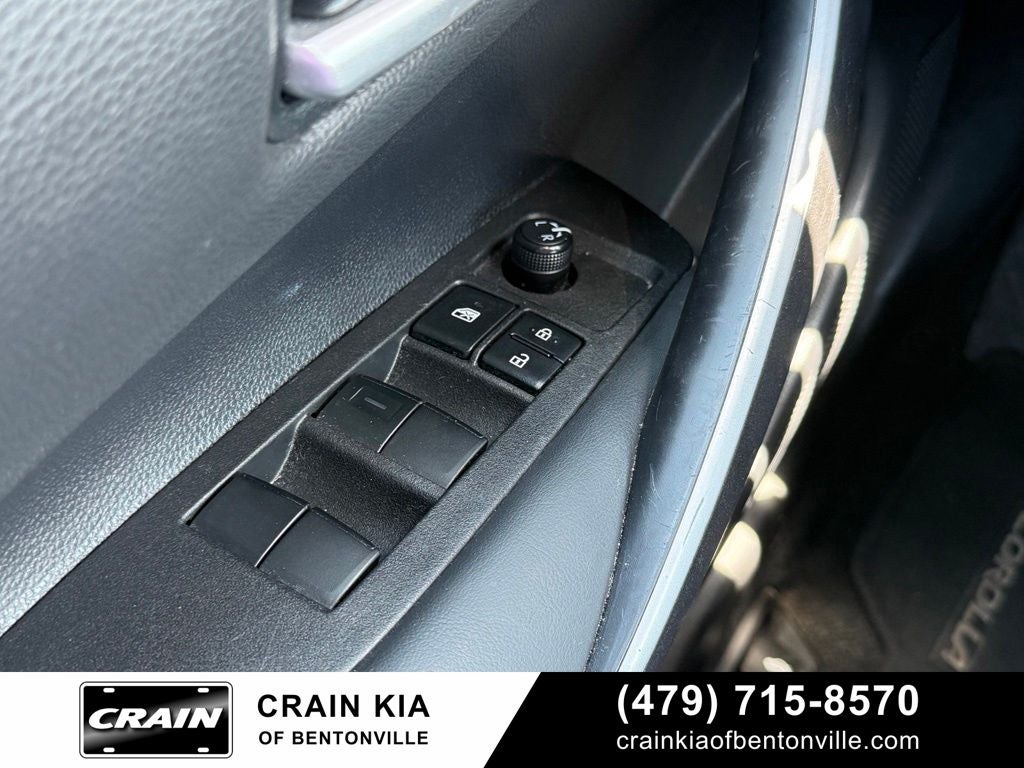 2025 Toyota Corolla SE - CLEAN CARFAX / ONE OWNER