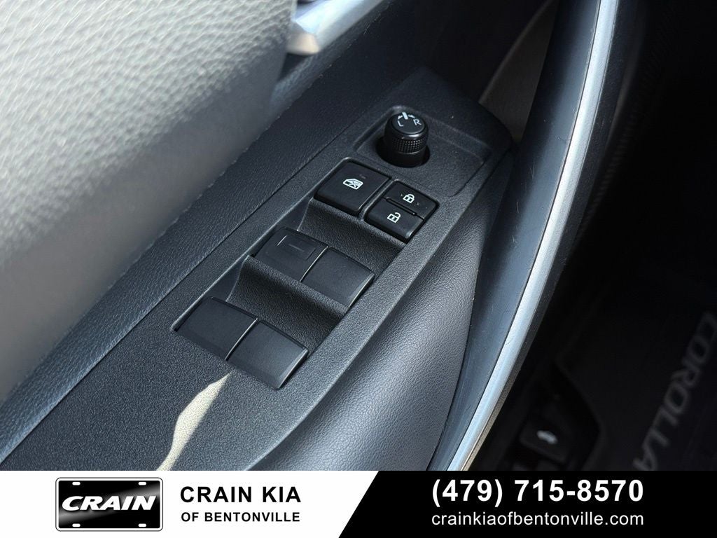 2020 Toyota Corolla SE - CLEAN CARFAX HISTORY