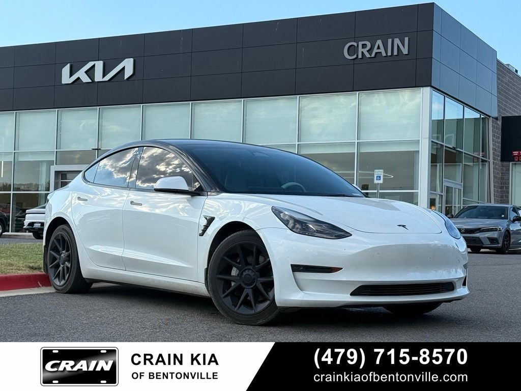 2023 Tesla Model 3 Base - CLEAN CARFAX / ONE OWNER
