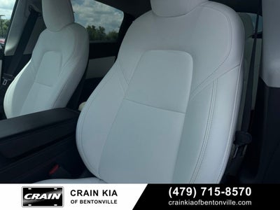 2021 Tesla Model Y Long Range - AWD / CLEAN CARFAX / ONE OWNER