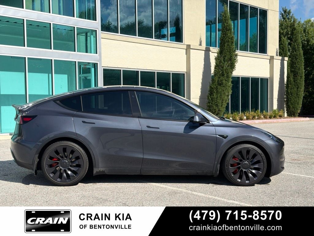 2021 Tesla Model Y Performance - AWD / CLEAN CARFAX HISTORY