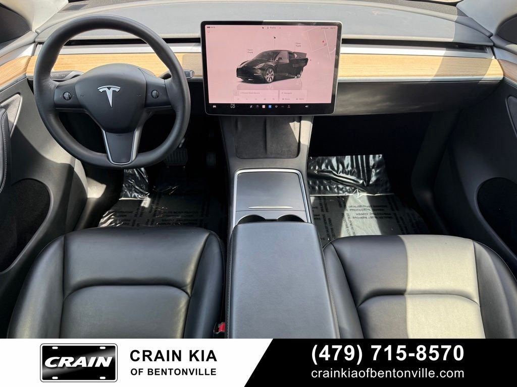 2024 Tesla Model Y Long Range - AWD / CLEAN CARFAX / ONE OWNER