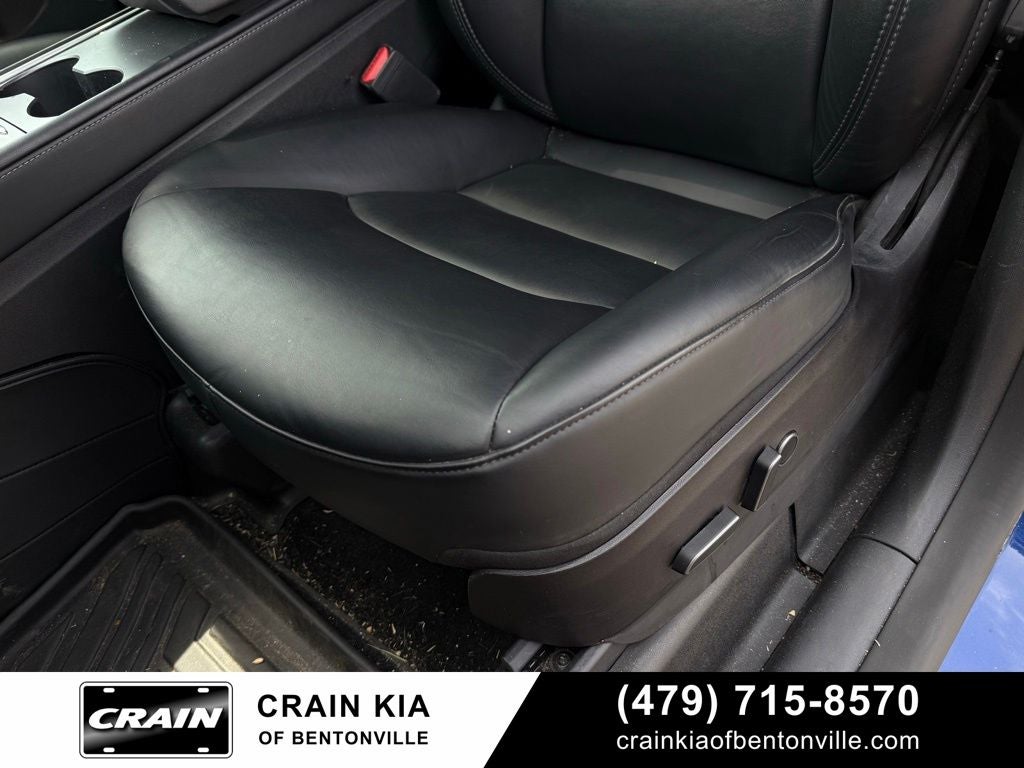 2022 Tesla Model Y Long Range - AWD / CLEAN CARFAX