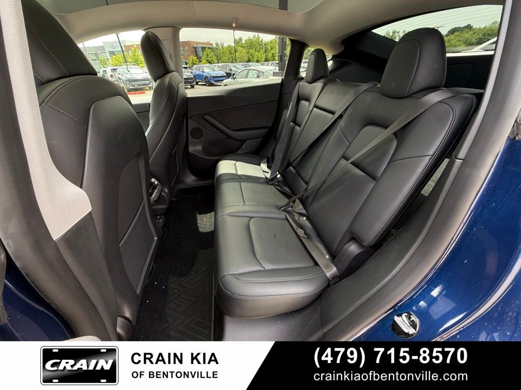 2022 Tesla Model Y Long Range - AWD / CLEAN CARFAX