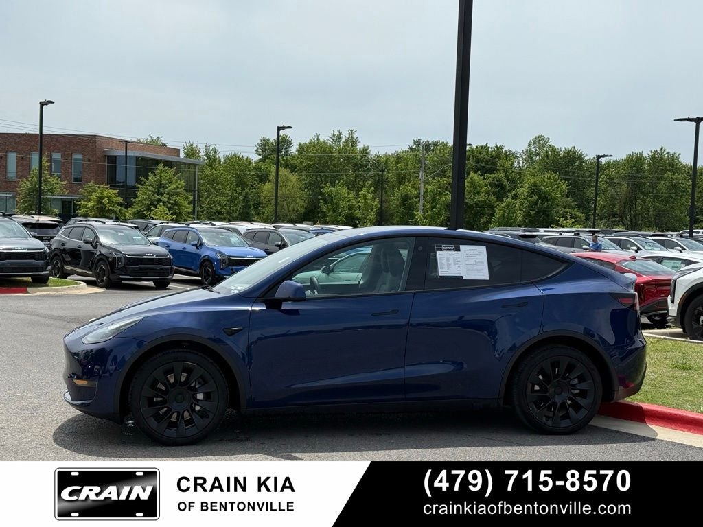 2022 Tesla Model Y Long Range - AWD / CLEAN CARFAX
