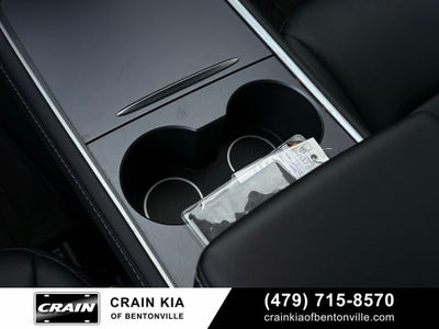 2023 Tesla Model Y Long Range - HW4 COMPUTER / AWD / CARFAX ONE OWNER