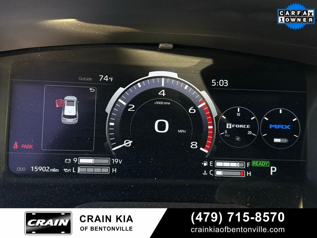 2025 Toyota Sequoia SR5 - 4WD / SUNROOF / CARFAX ONE OWNER