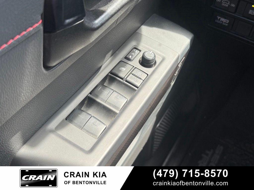 2024 Toyota Sequoia TRD Pro - 4WD / CLEAN CARFAX / PANORAMIC SUNROOF