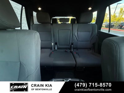 2025 Toyota Sequoia SR5 - 4WD / CLEAN CARFAX / ONE OWNER